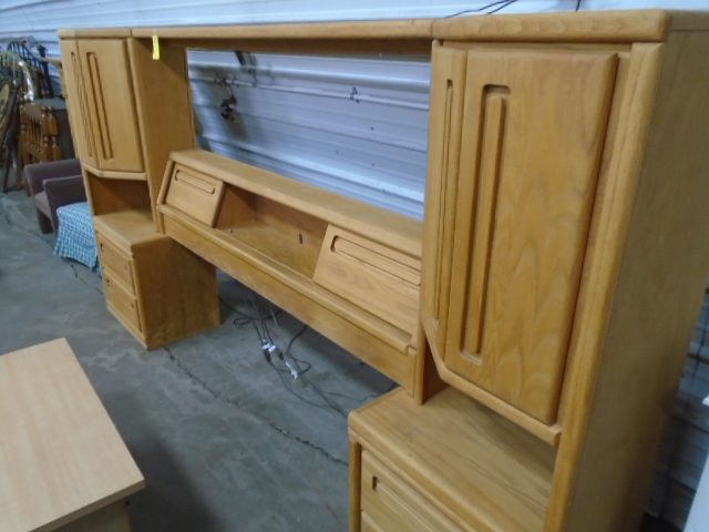 Queen Size Wall Unit